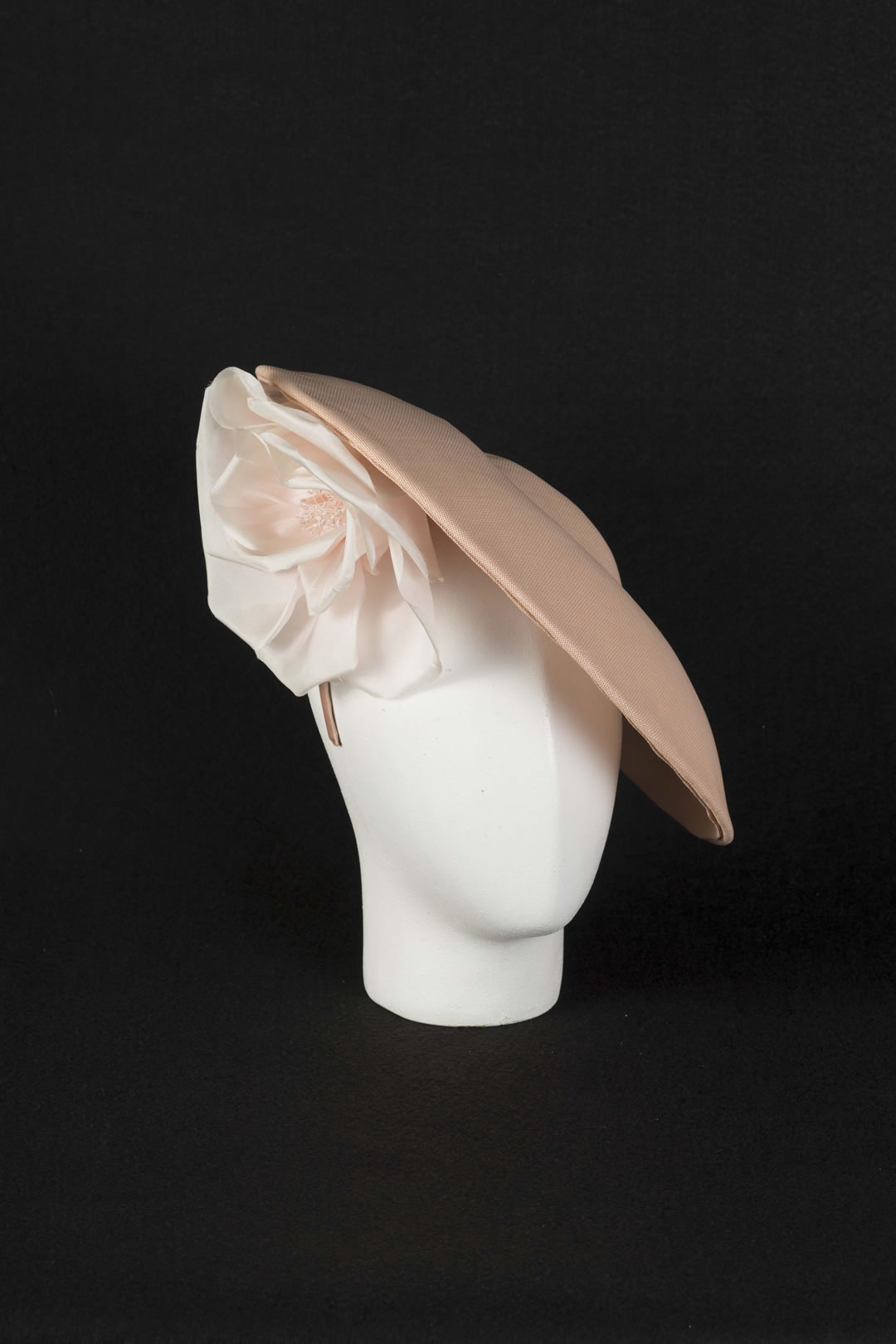 Toyo hat with hand made big silk rose