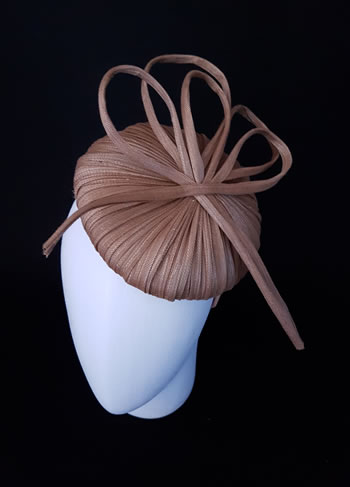 Silk sinamay hat with ribbons